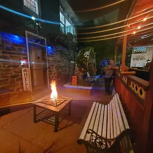 https://lovely-2-bedroom-unit-in-private-home.us-newyorkcity.com