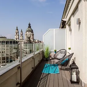 https://eye-of-budapest-penthouse.inbudapesthotels.com
