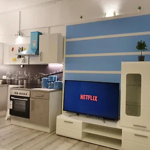 Apartment Central Lichtenberger For 6 People, Berlin